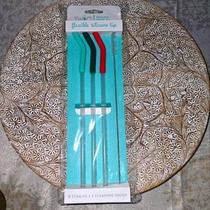 Swig NWT 3pk straws with silicone tips